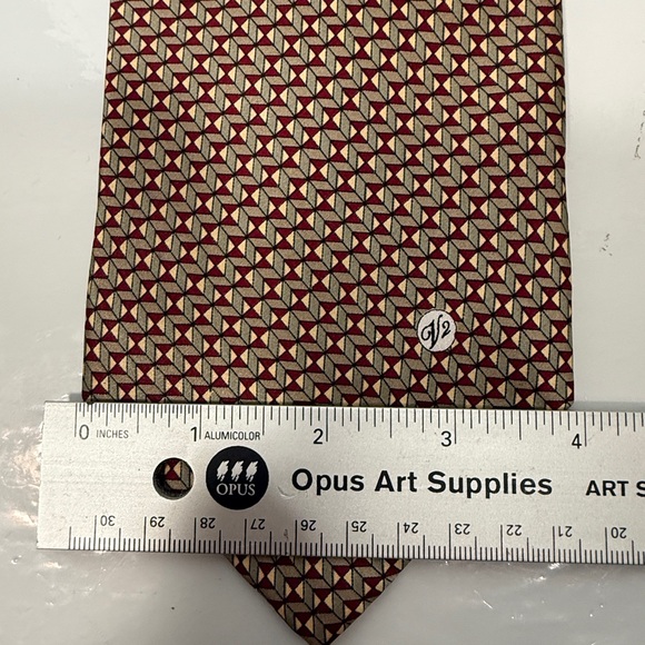 Versace Classic V2 Silk Tie Vintage Geometric Medusa Logo Gold Red - Picture 8 of 8